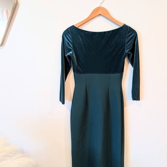 Chiara Boni Green Cocktail Sheath Dress with velvet And  3/4 Sleeves Size 40 - Picture 3 of 9
